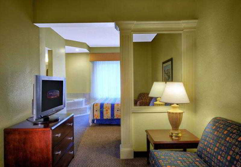 Springhill Suites Milford Exterior foto